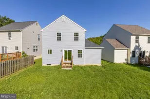 12106 Songbird Ln, Germantown, MD 20876 - Photo 5