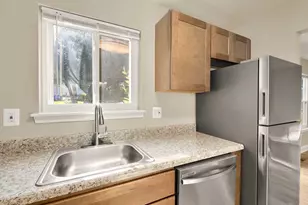 12104 Songbird Ln, Germantown, MD 20876 - Photo 7