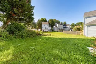 12104 Songbird Ln, Germantown, MD 20876 - Photo 5