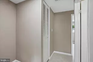 18607 Sandpiper Ln, Gaithersburg, MD 20879 - Photo 17