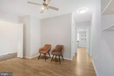 864 College Parkway #201, Rockville, MD 20850 - Photo 3