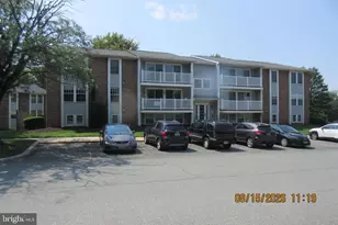 301 Palmspring Dr, Gaithersburg, MD 20878 - Photo 1