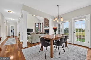 13924 Bromfield Rd, Germantown, MD 20874 - Photo 9