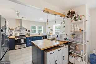 11317 College View Dr, Silver Spring, MD 20902 - Photo 5
