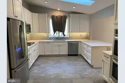 9917 Betteker Lane, Potomac, MD 20854 - Photo 5