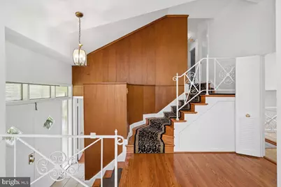 9202 Wilmett Court, Bethesda, MD 20817 - Photo 3