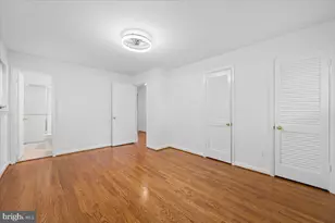9202 Wilmett Ct, Bethesda, MD 20817 - Photo 27