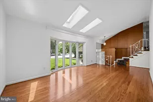9202 Wilmett Ct, Bethesda, MD 20817 - Photo 9