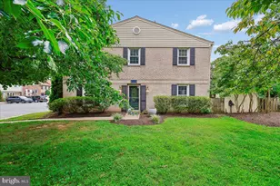 19 Red Kiln Ct, Gaithersburg, MD 20878 - Photo 1