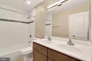 20252 Red Buckeye Ct, Germantown, MD 20876 - Photo 17