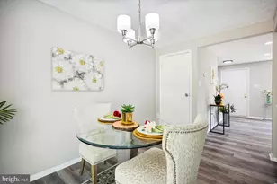 10121 Watkins Mill, Gaithersburg, MD 20886 - Photo 9