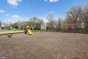 10121 Watkins Mill, Gaithersburg, MD 20886 - Photo 33