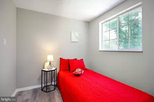 10121 Watkins Mill, Gaithersburg, MD 20886 - Photo 19