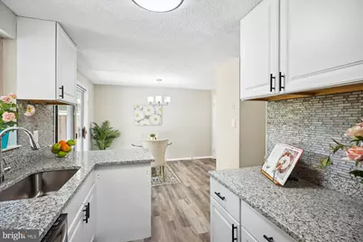 10121 Watkins Mill, Gaithersburg, MD 20886 - Photo 13
