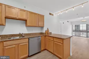 7915 Eastern Ave, Silver Spring, MD 20910 - Photo 9