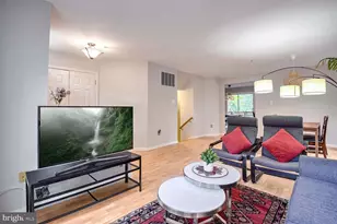 18806 Harmony Woods Ln, Germantown, MD 20874 - Photo 5