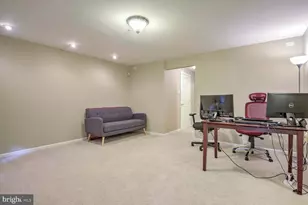 18806 Harmony Woods Ln, Germantown, MD 20874 - Photo 19