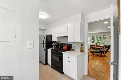 9882 Hollow Glen Place #2534, Silver Spring, MD 20910 - Photo 15