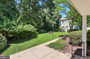 9882 Hollow Glen Pl, Silver Spring, MD 20910 - Photo 3