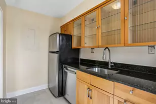 2406 Colston Dr, Silver Spring, MD 20910 - Photo 9