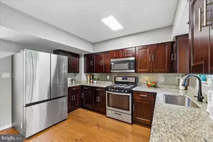 13549 Deerwater Dr, Germantown, MD 20874 - Photo 11