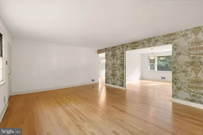 5611 Belmont Avenue, Chevy Chase, MD 20815 - Photo 9