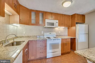 12201 Peach Crest Drive #901-C, Germantown, MD 20874 - Photo 9