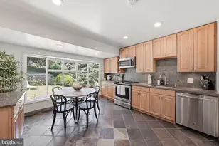 6505 Friars Ct, Bethesda, MD 20817 - Photo 3