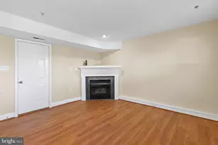 136 Pasture Side Way, Rockville, MD 20850 - Photo 3