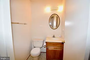 12100 Flag Harbor Dr, Germantown, MD 20874 - Photo 21