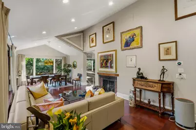 4105 East-West Highway, Chevy Chase, MD 20815 - Photo 19