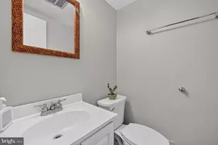 786 College Pkwy, Rockville, MD 20850 - Photo 17