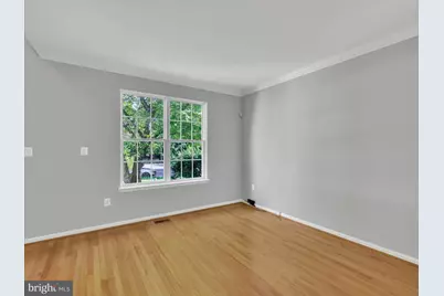 8104 Pepper Ridge Way, Gaithersburg, MD 20877 - Photo 5
