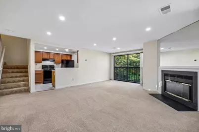 9793 Hellingly Place #26, Gaithersburg, MD 20886 - Photo 5