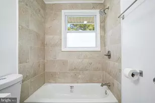 10705 Lockridge Dr, Silver Spring, MD 20901 - Photo 11