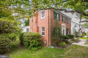 5706 Glenwood Rd, Bethesda, MD 20817 - Photo 5