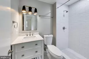 18310 Streamside Dr, Gaithersburg, MD 20879 - Photo 15