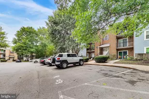 18310 Streamside Dr, Gaithersburg, MD 20879 - Photo 25