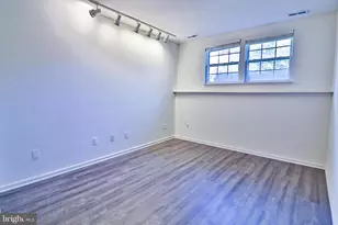 526 Redland Blvd, Rockville, MD 20850 - Photo 39
