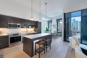 4710 Elm St, Bethesda, MD 20814 - Photo 3