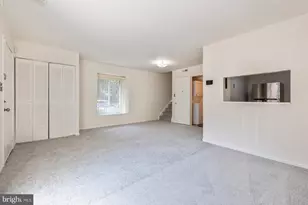 9900 Forest View Pl, Montgomery Village, MD 20886 - Photo 5
