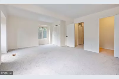 9900 Forest View Place, Montgomery Village, MD 20886 - Photo 15