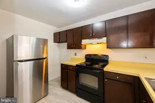 9900 Forest View Pl, Montgomery Village, MD 20886 - Photo 9