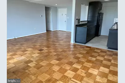 10201 Grosvenor Place #1111, Rockville, MD 20852 - Photo 3