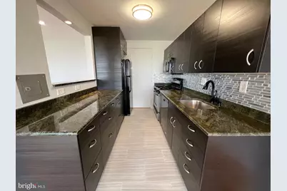 10201 Grosvenor Place #1111, Rockville, MD 20852 - Photo 9