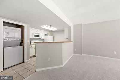 11710 Old Georgetown Road #722, North Bethesda, MD 20852 - Photo 3