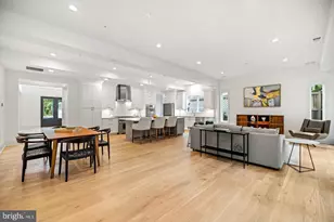 8609 Woodbrook Ln, Chevy Chase, MD 20815 - Photo 5