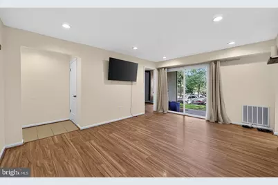 20220 Shipley Terrace #102, Germantown, MD 20874 - Photo 9