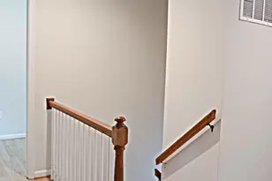 6770 Surreywood Ln, Bethesda, MD 20817 - Photo 23