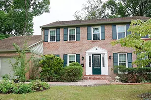 6770 Surreywood Ln, Bethesda, MD 20817 - Photo 1